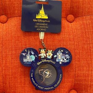 Limited Edition Walt Disney World 50th Anniversary Ornament/Picture Frame - NEW